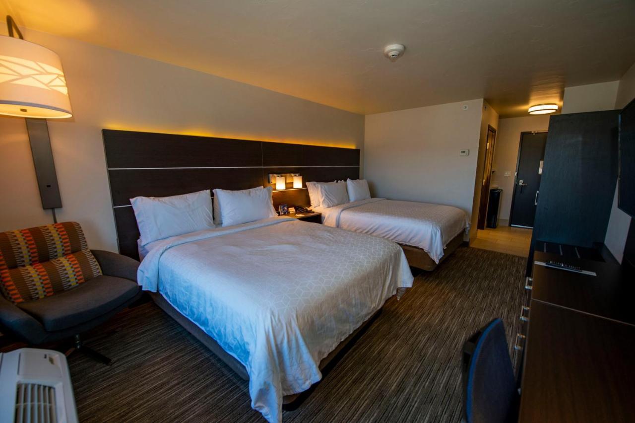 Holiday Inn Express & Suites - Colorado Springs Afa Northgate By Ihg Eksteriør billede