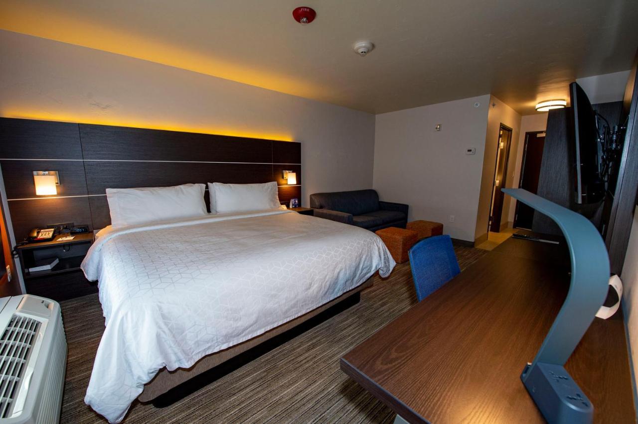 Holiday Inn Express & Suites - Colorado Springs Afa Northgate By Ihg Eksteriør billede