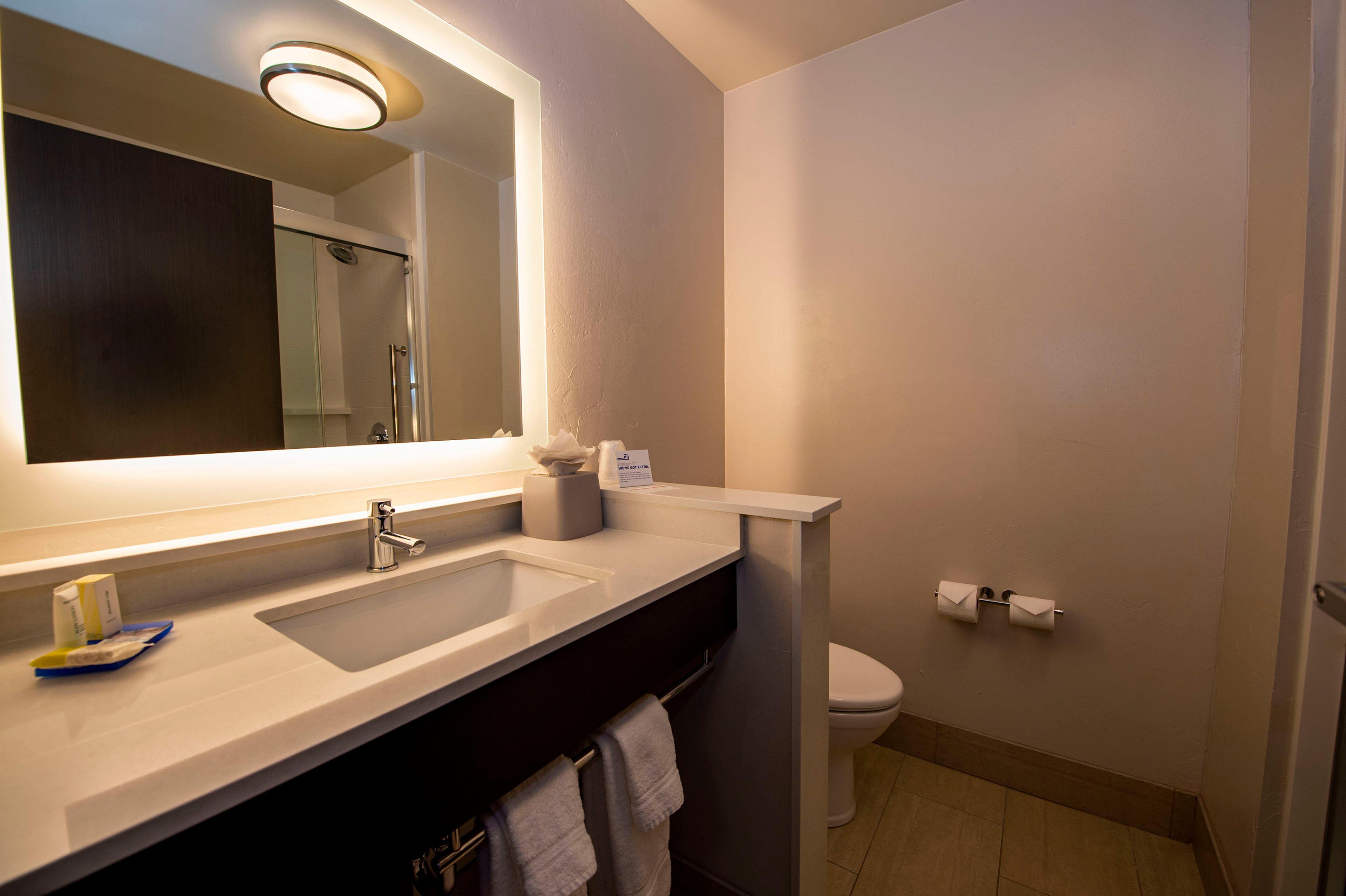 Holiday Inn Express & Suites - Colorado Springs Afa Northgate By Ihg Eksteriør billede