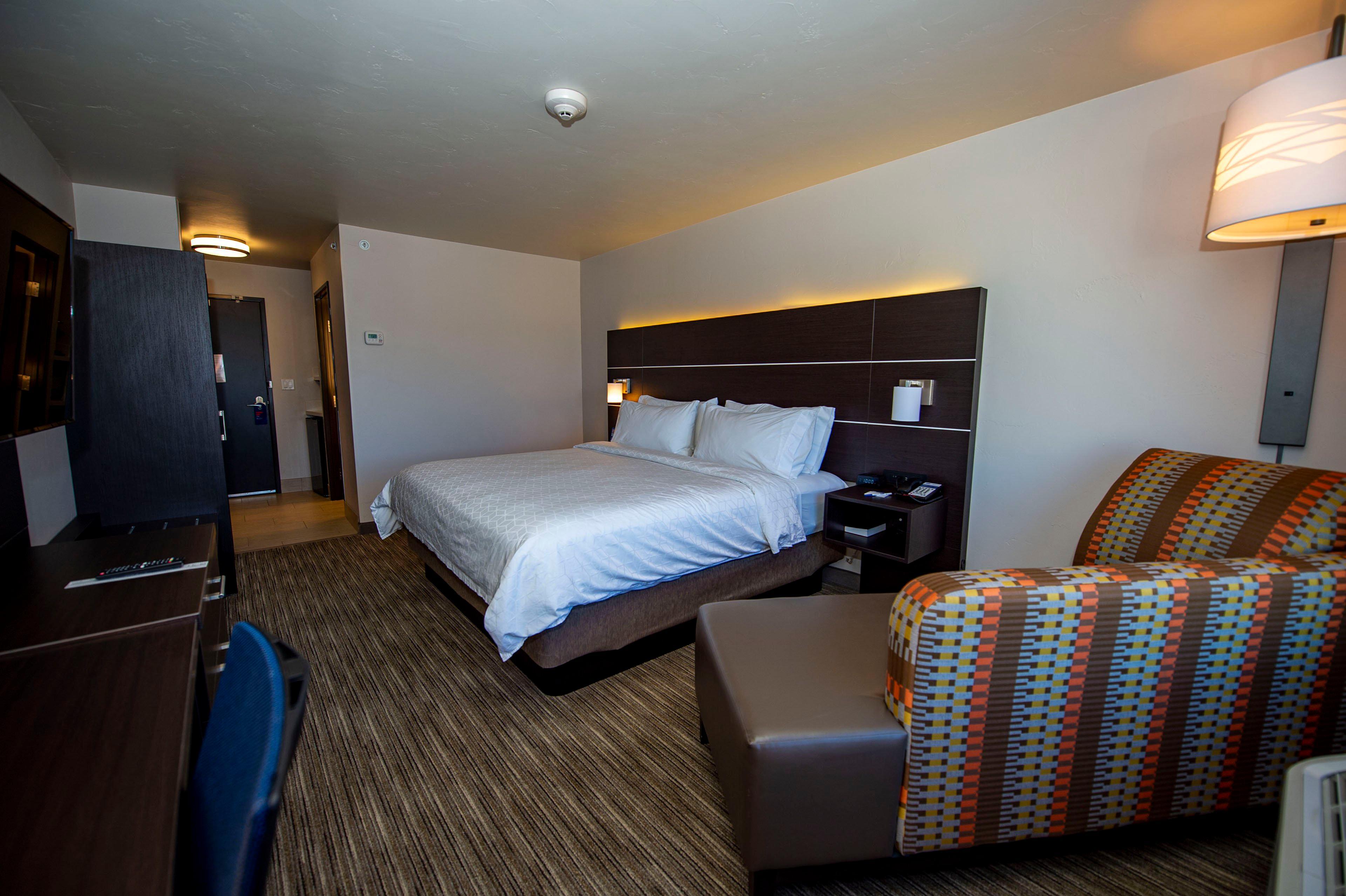 Holiday Inn Express & Suites - Colorado Springs Afa Northgate By Ihg Eksteriør billede