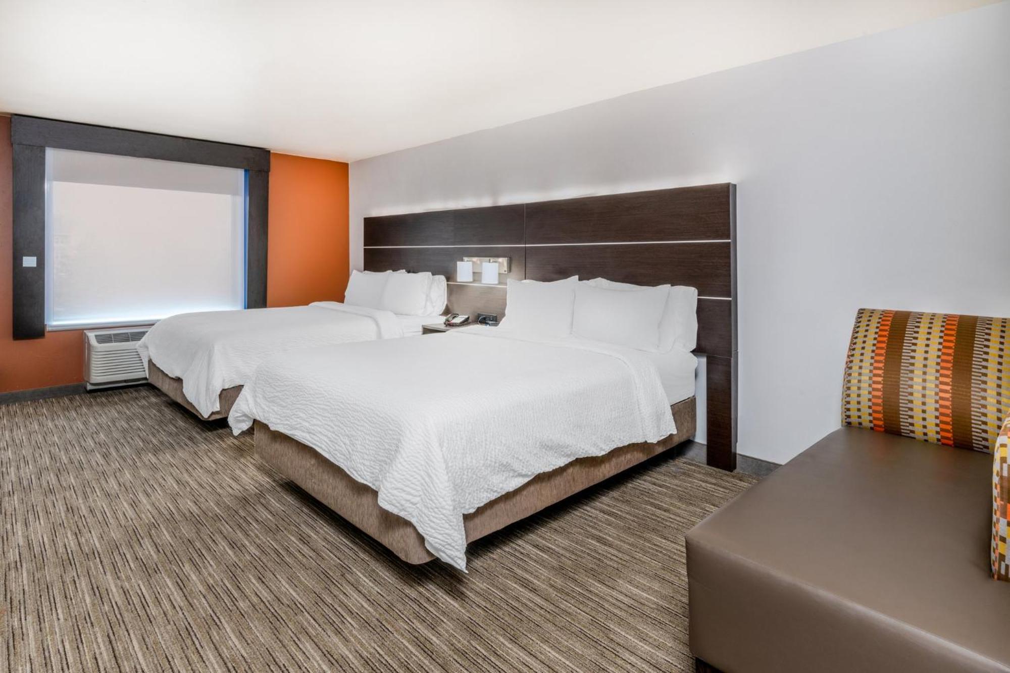 Holiday Inn Express & Suites - Colorado Springs Afa Northgate By Ihg Eksteriør billede
