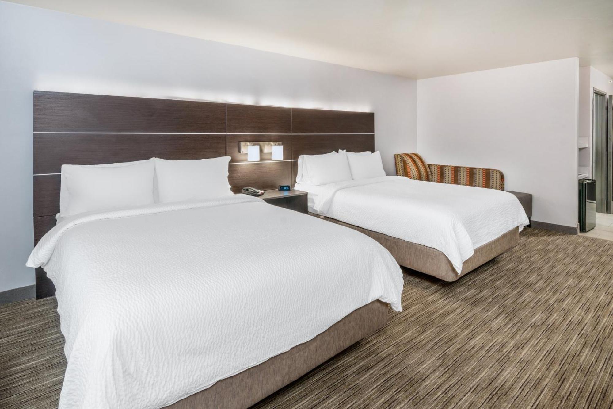 Holiday Inn Express & Suites - Colorado Springs Afa Northgate By Ihg Eksteriør billede