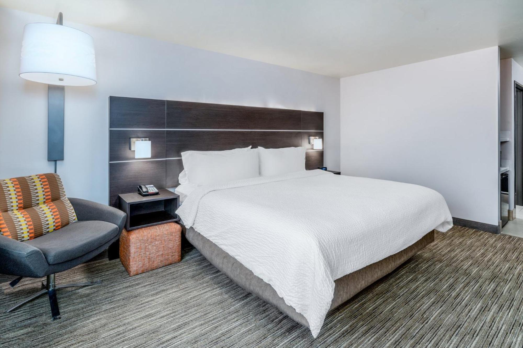 Holiday Inn Express & Suites - Colorado Springs Afa Northgate By Ihg Eksteriør billede