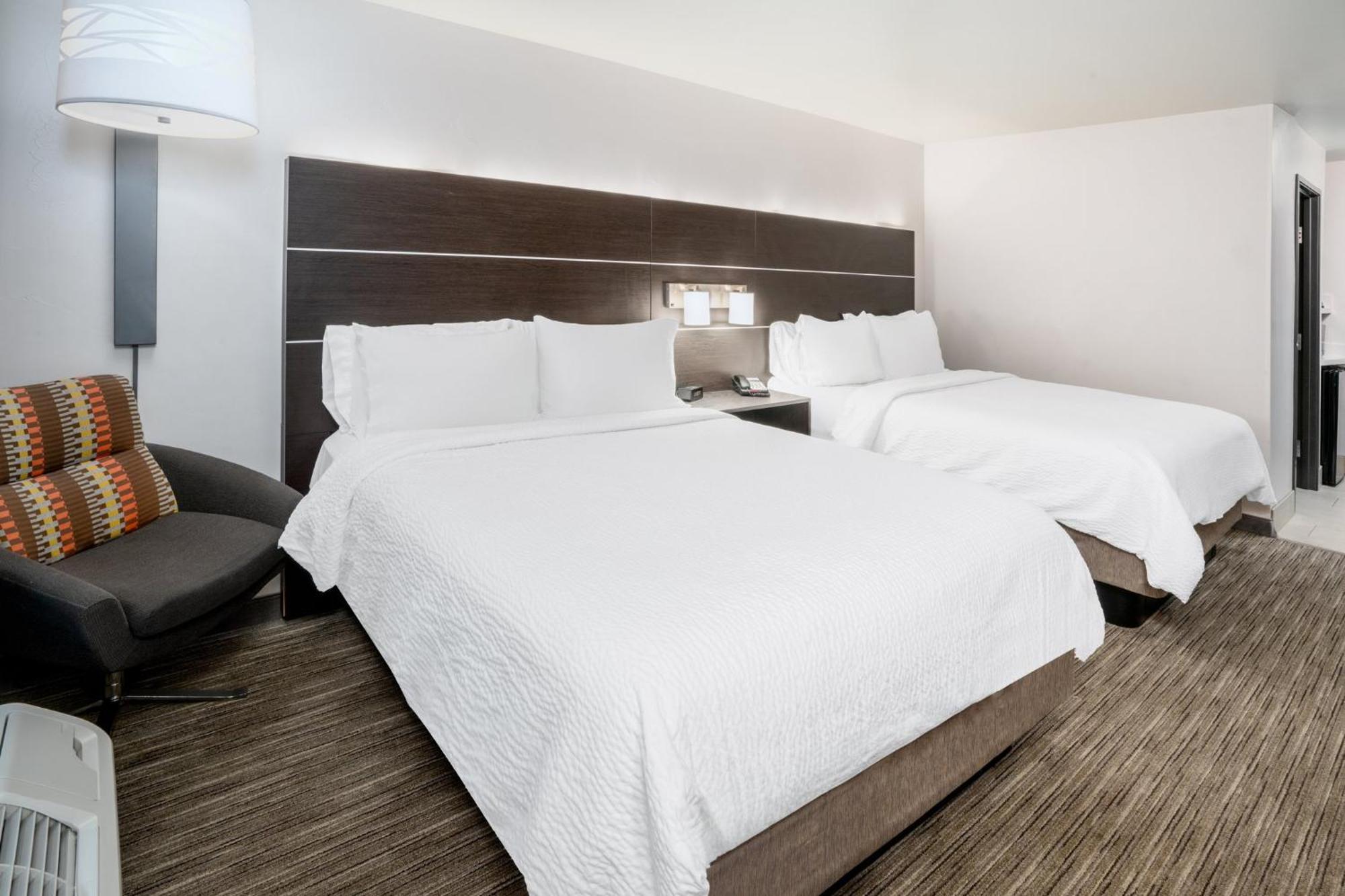Holiday Inn Express & Suites - Colorado Springs Afa Northgate By Ihg Eksteriør billede