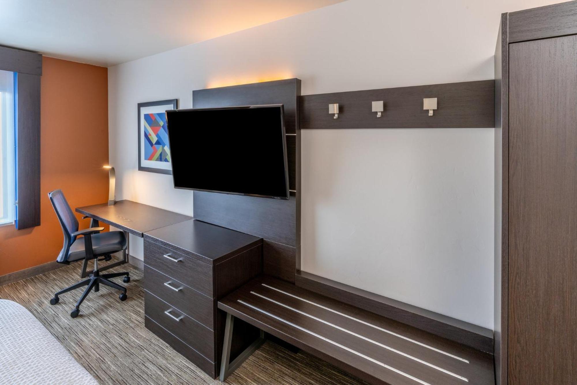 Holiday Inn Express & Suites - Colorado Springs Afa Northgate By Ihg Eksteriør billede