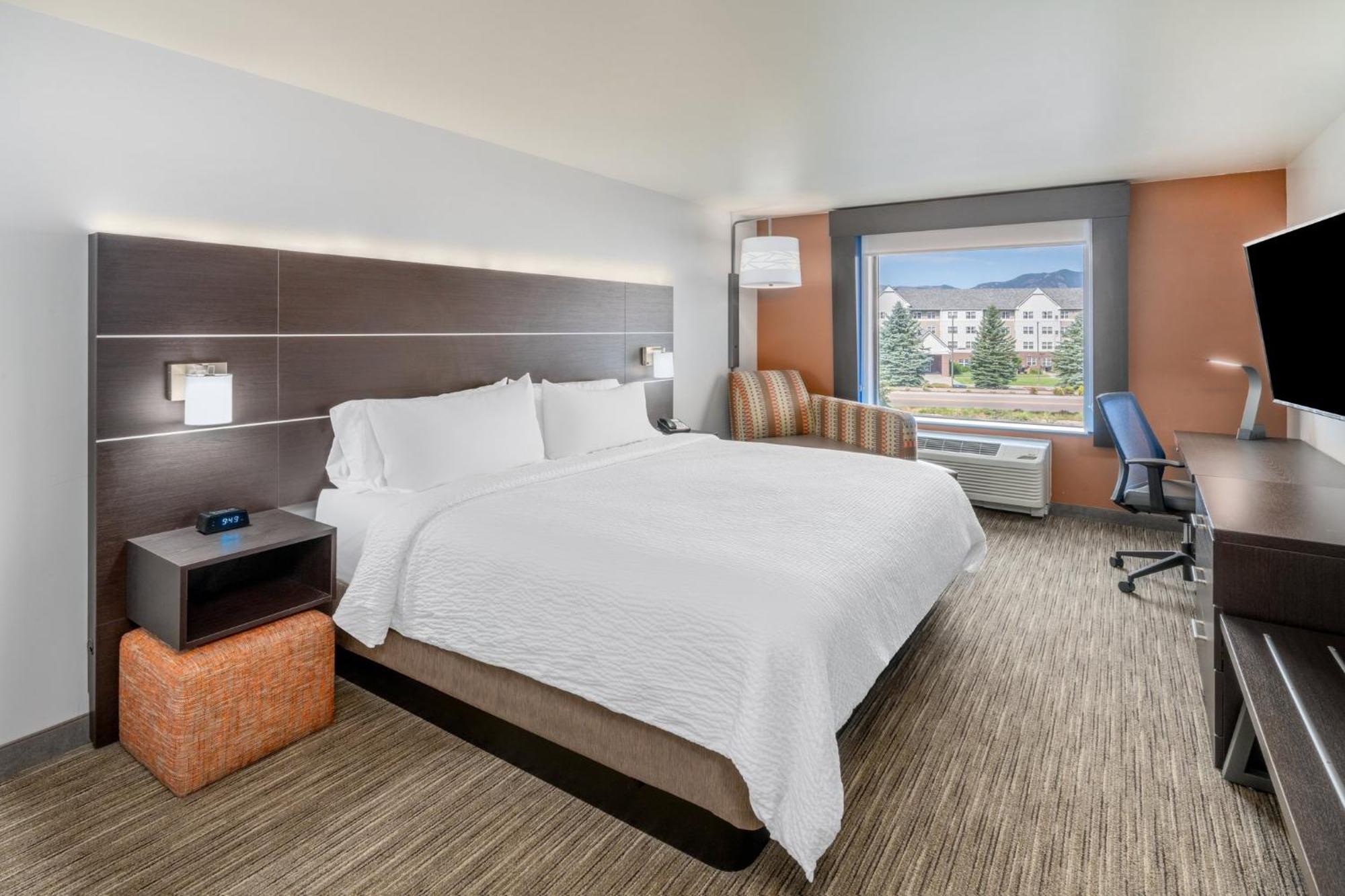 Holiday Inn Express & Suites - Colorado Springs Afa Northgate By Ihg Eksteriør billede