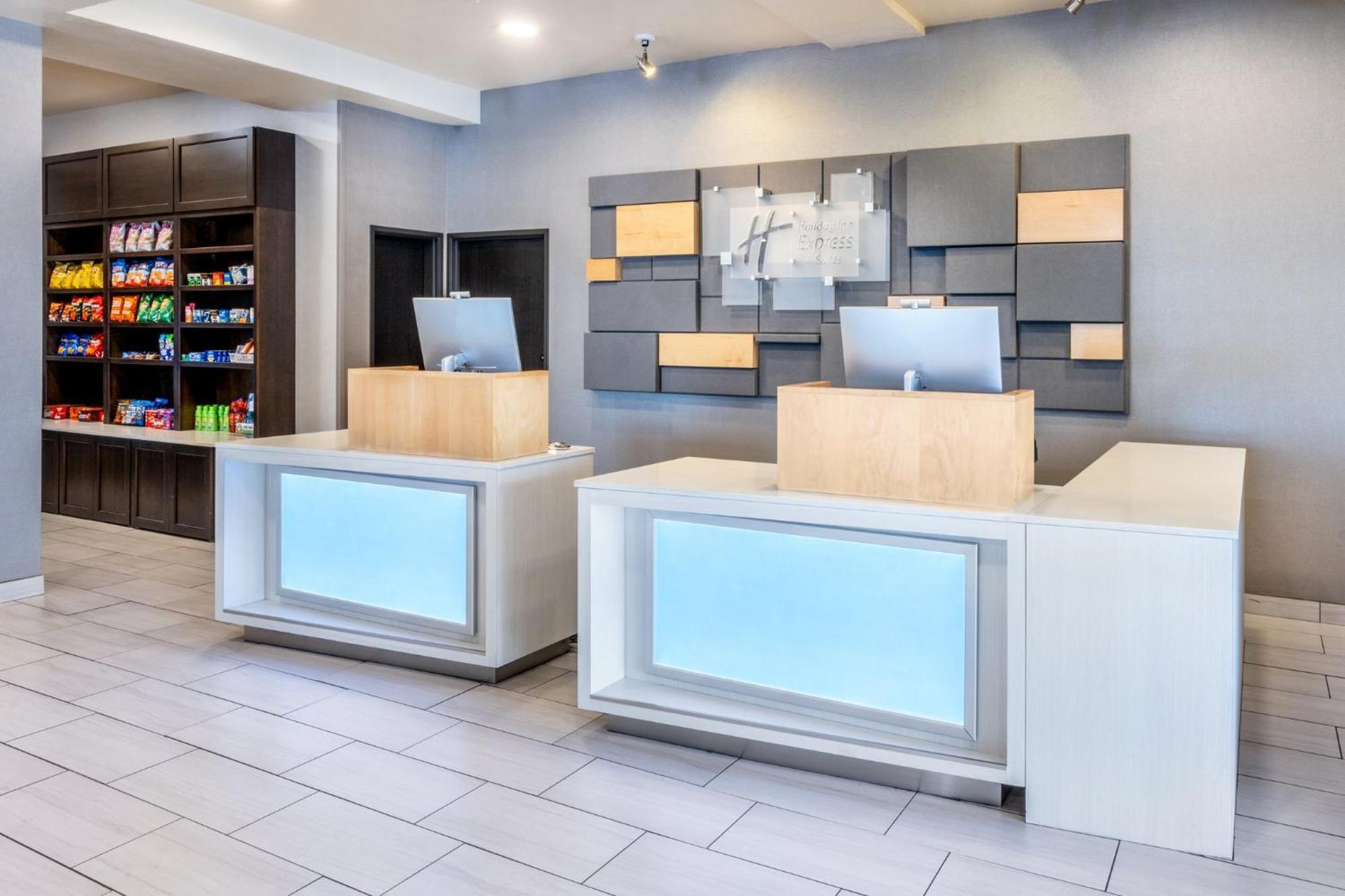 Holiday Inn Express & Suites - Colorado Springs Afa Northgate By Ihg Eksteriør billede