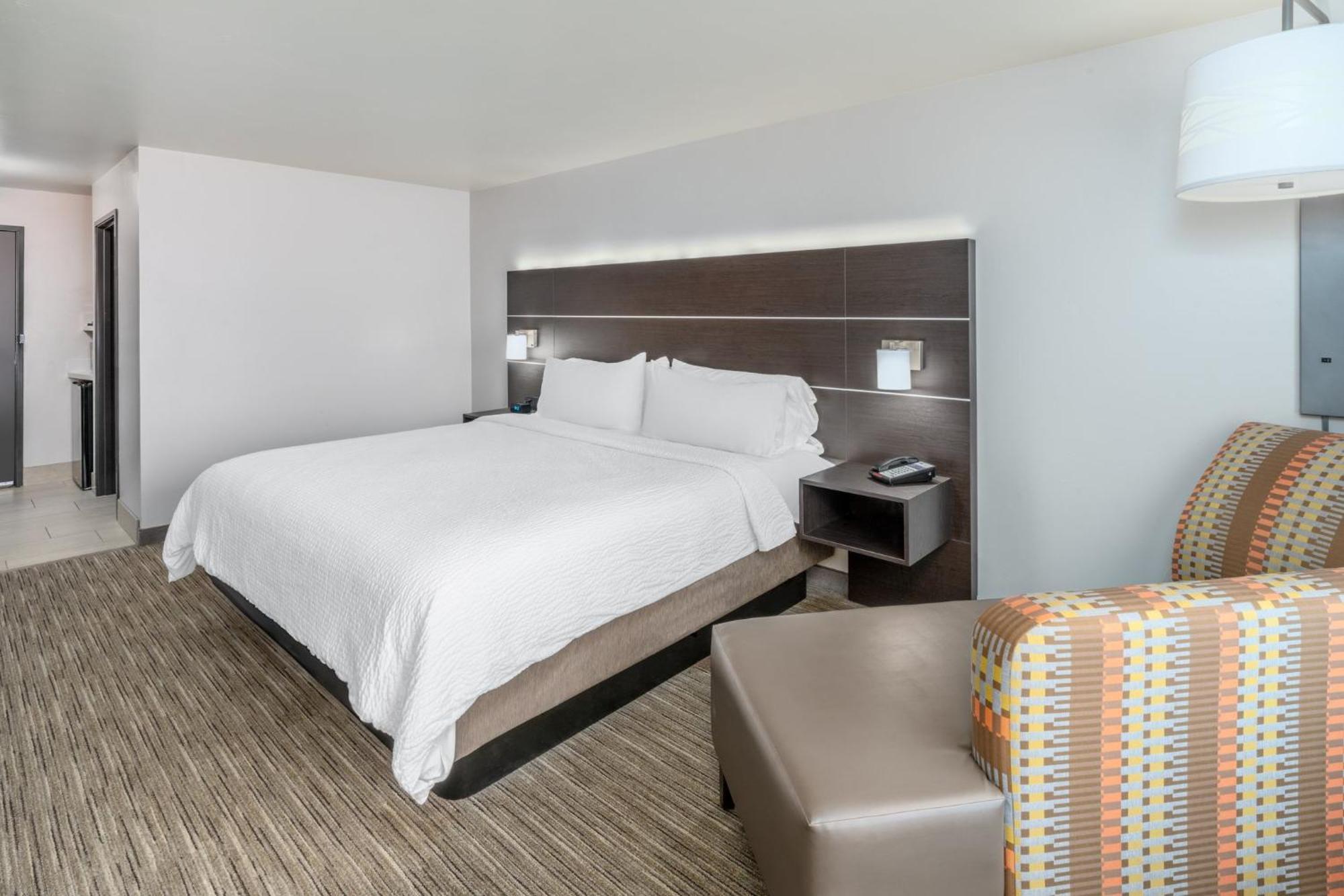 Holiday Inn Express & Suites - Colorado Springs Afa Northgate By Ihg Eksteriør billede