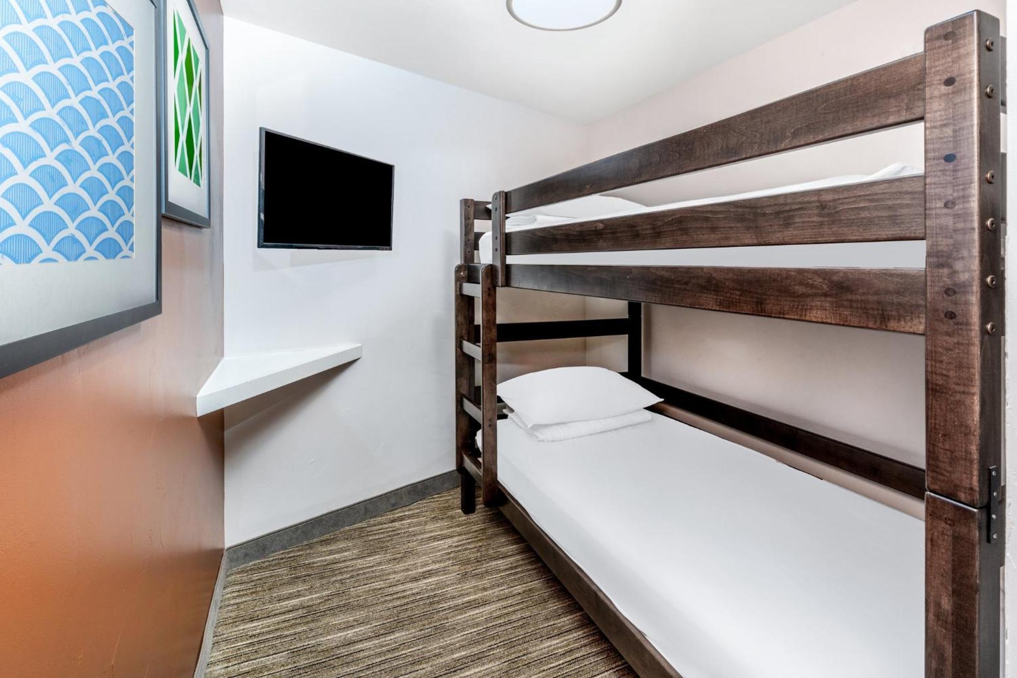 Holiday Inn Express & Suites - Colorado Springs Afa Northgate By Ihg Eksteriør billede