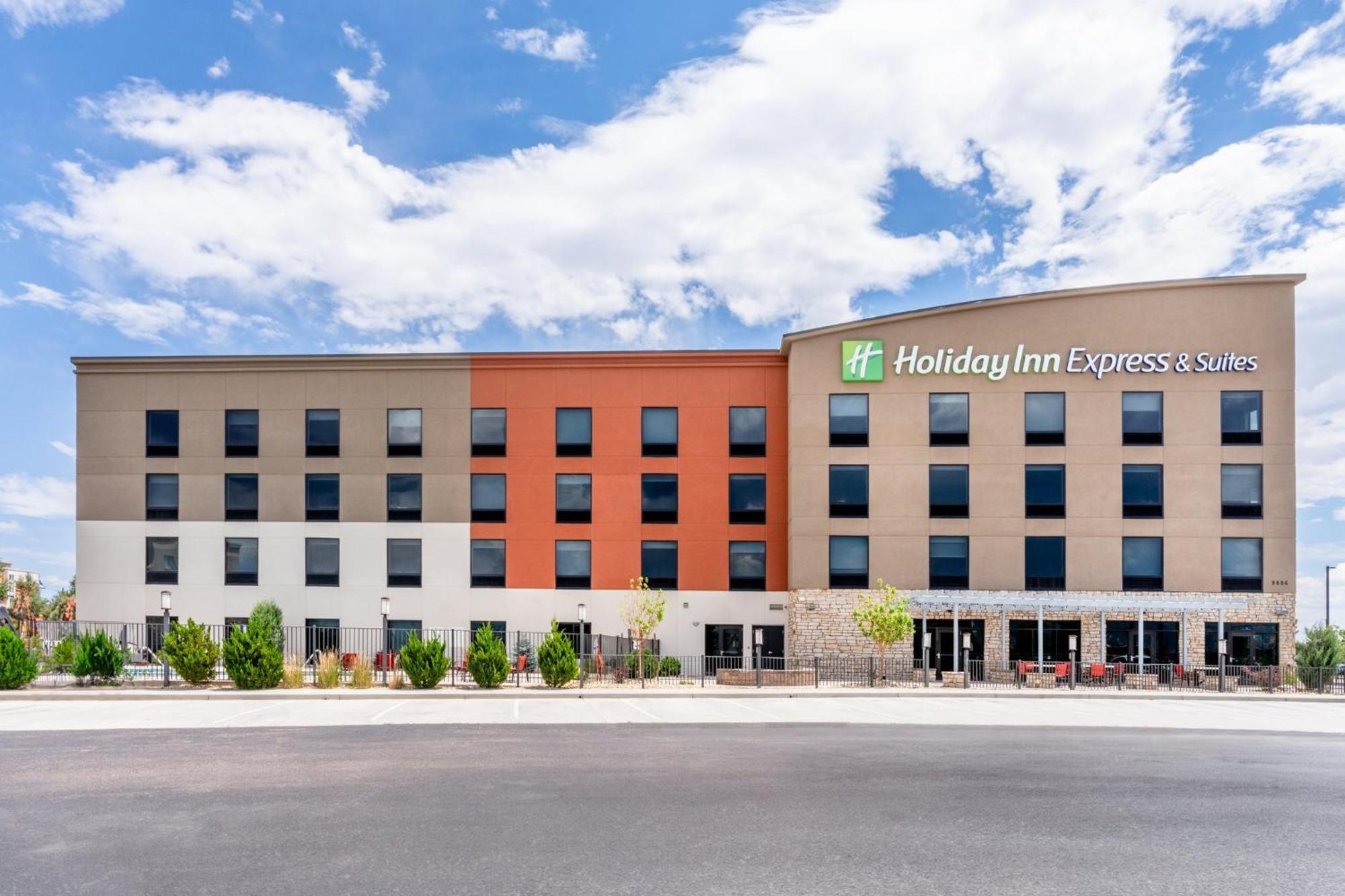Holiday Inn Express & Suites - Colorado Springs Afa Northgate By Ihg Eksteriør billede