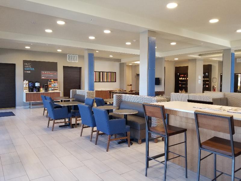 Holiday Inn Express & Suites - Colorado Springs Afa Northgate By Ihg Eksteriør billede